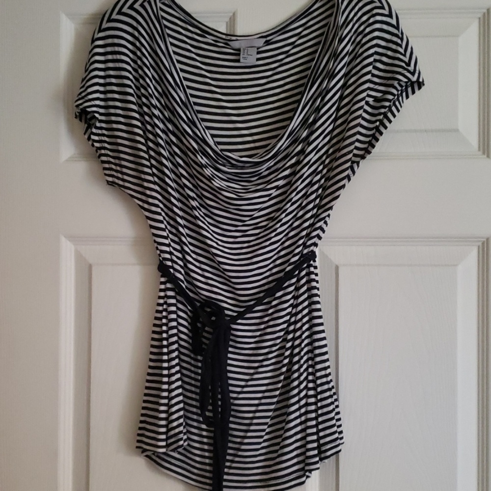 Scoop neck tee